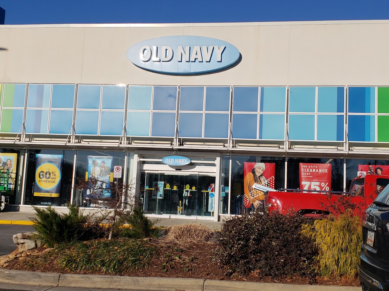Find Your Style at Old Navy: Snellville's Fashion Hub